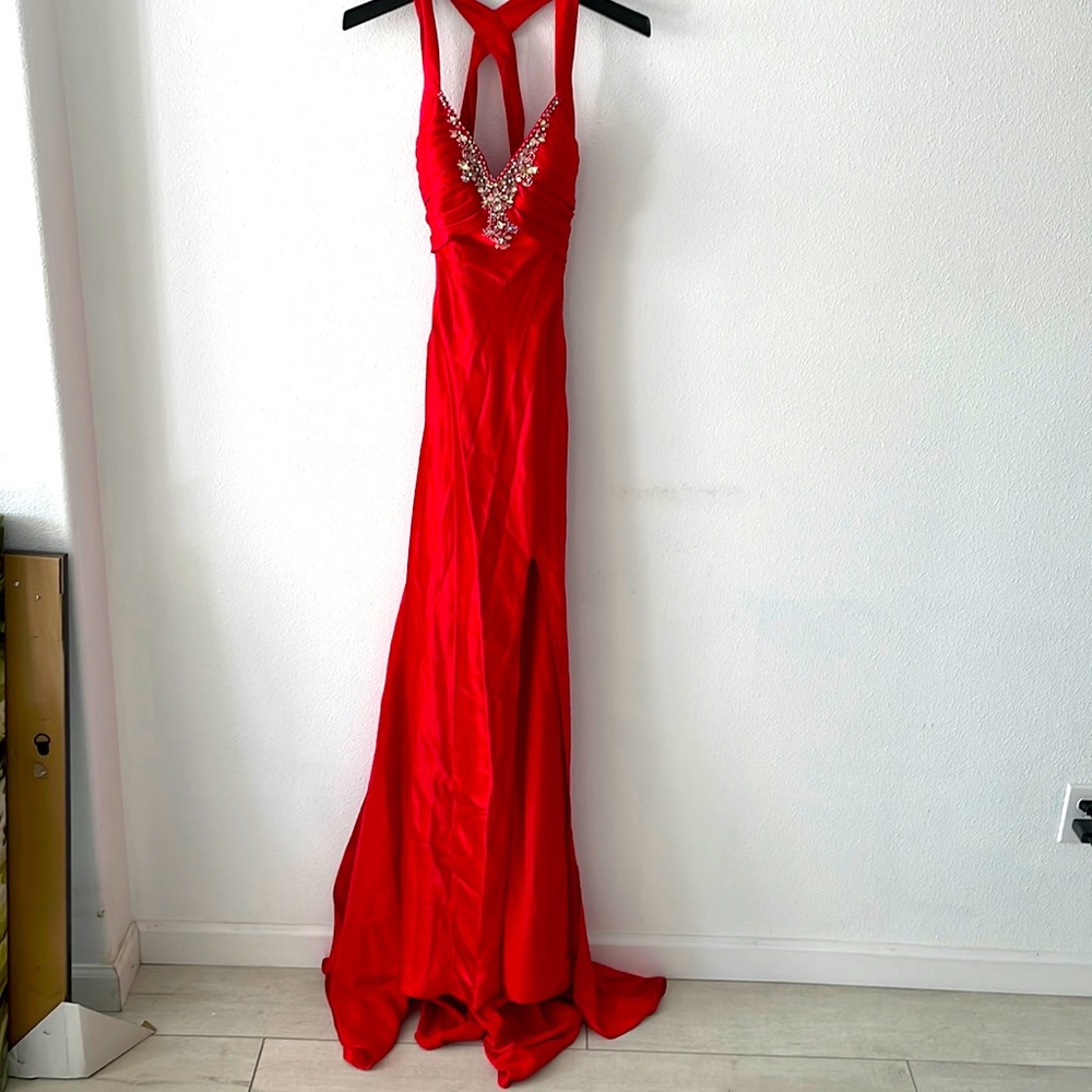 Red prom dress